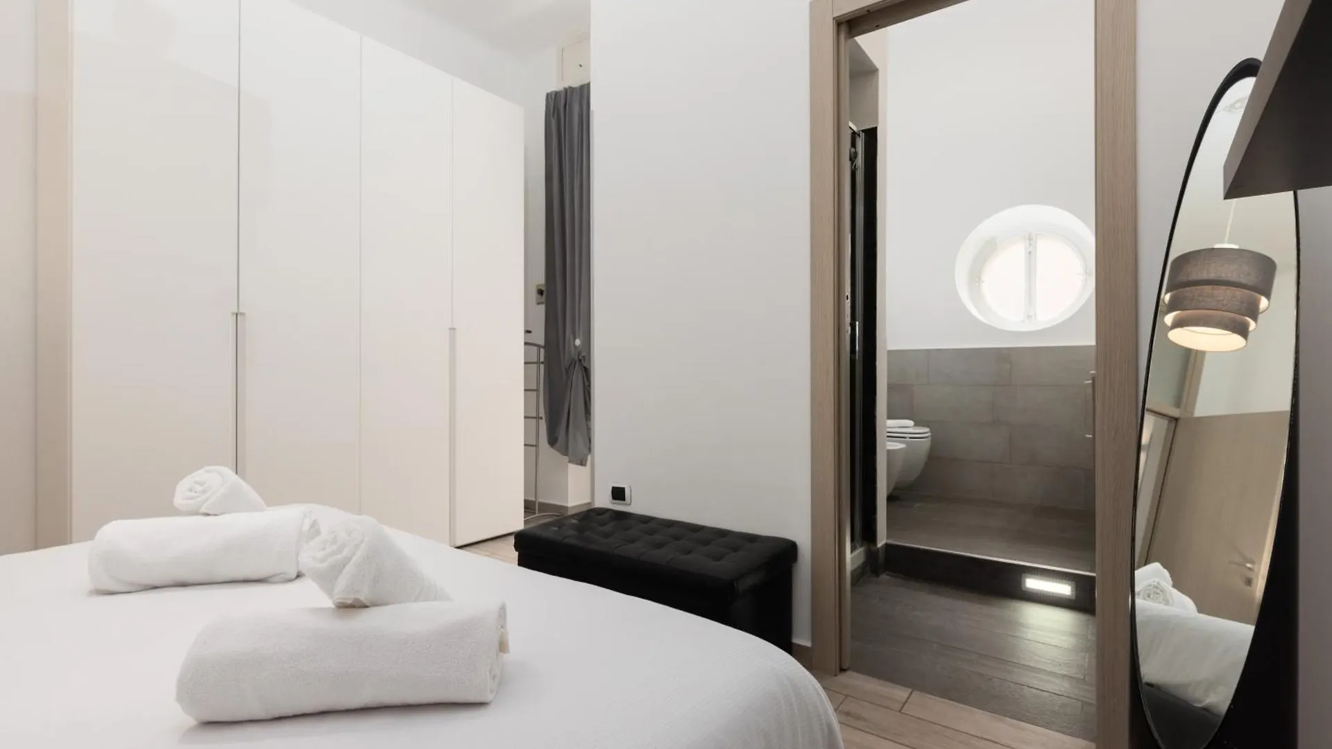 I Prime Location I Metro At Your Door, Duomo In 15 Min! 米兰 意大利